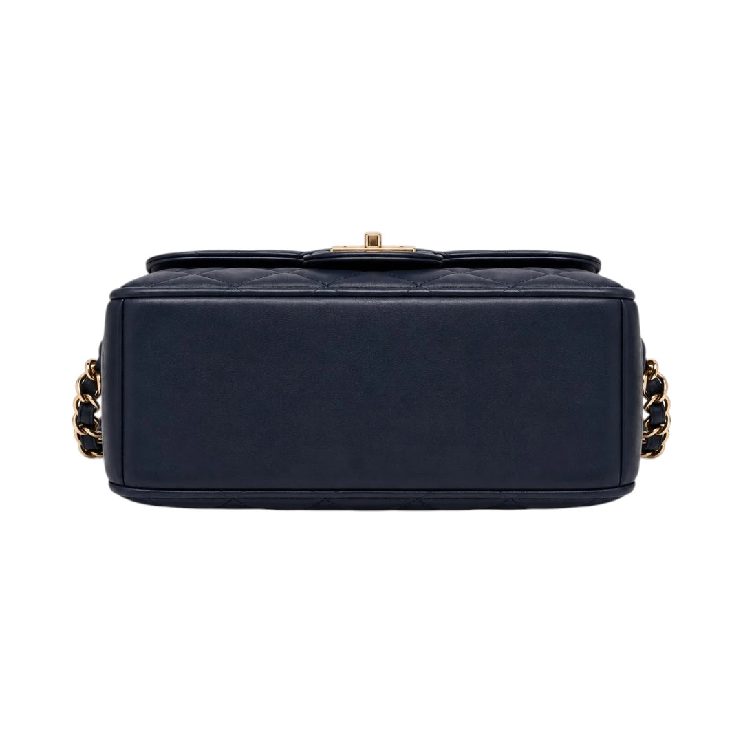 Bagnor navy Quilted Chain Crossbody Bag